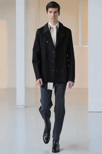 Look 3